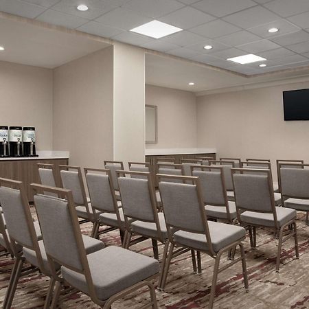 Hilton Garden Inn Philadelphia-Fort Washington Extérieur photo