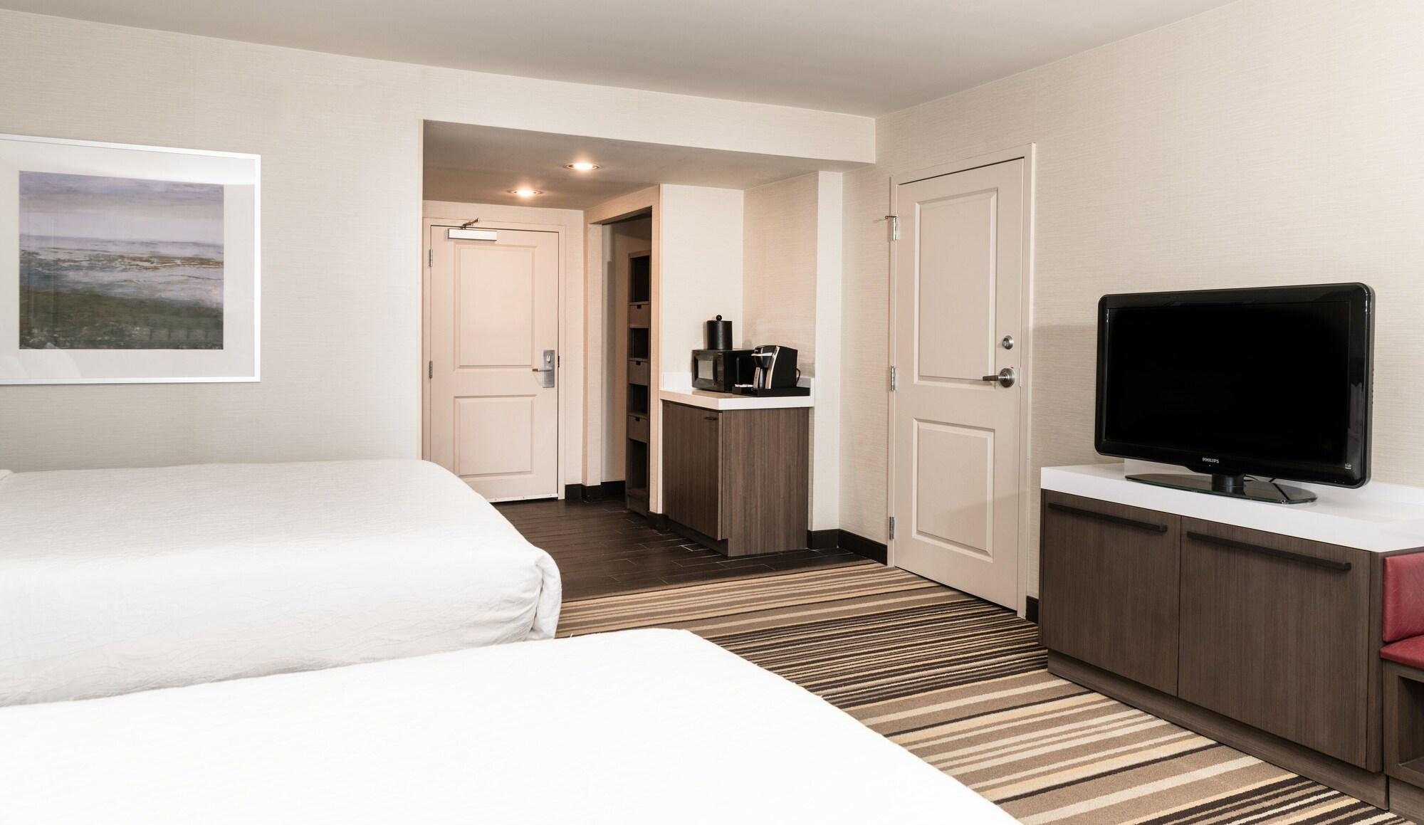 Hilton Garden Inn Philadelphia-Fort Washington Extérieur photo