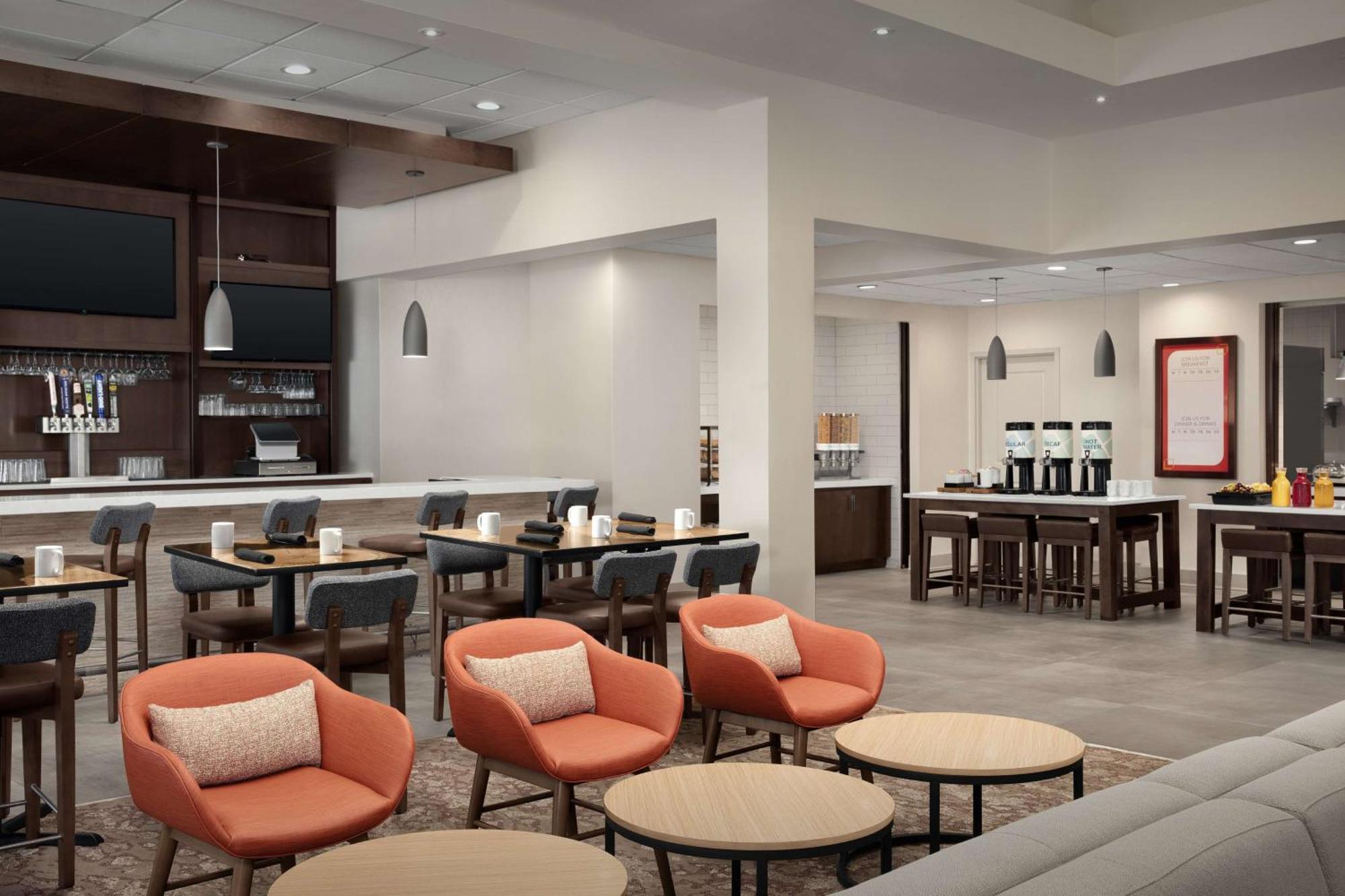 Hilton Garden Inn Philadelphia-Fort Washington Extérieur photo