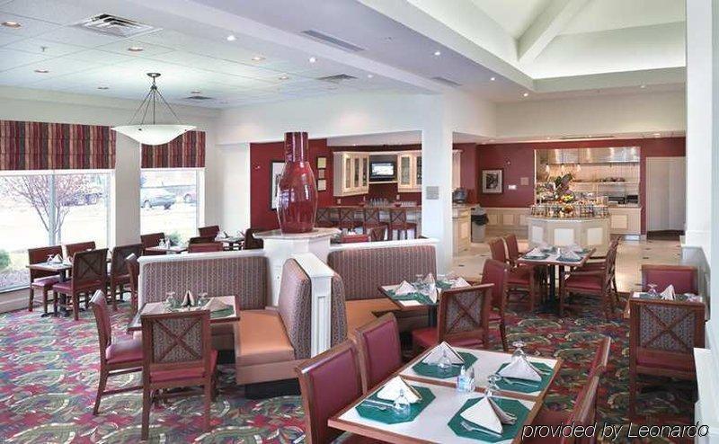 Hilton Garden Inn Philadelphia-Fort Washington Restaurant photo